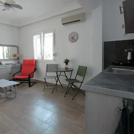 Apartment Chrisandro *